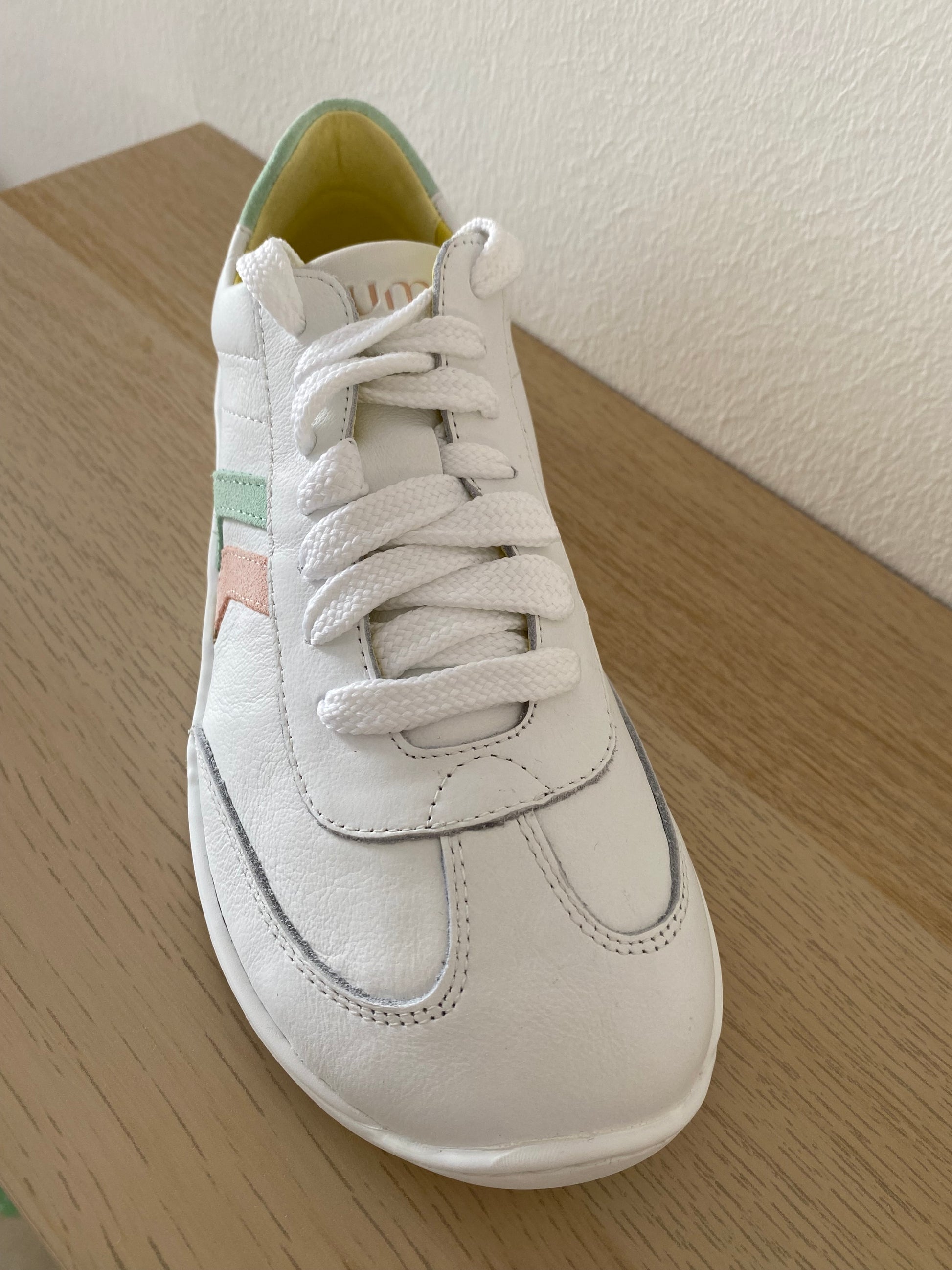 Ténis MUM Barefoot - Modelo Inês Green