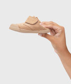 Botinhas Respeitadoras do Pezinho da Criança - Igor TUI Bege