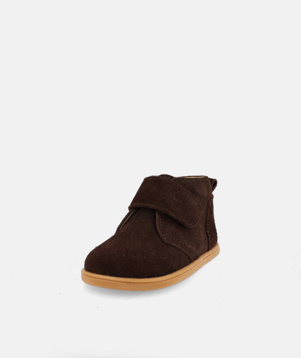Botas Respeitadoras do Pezinho da Criança - Blanditos Dallas Castanho