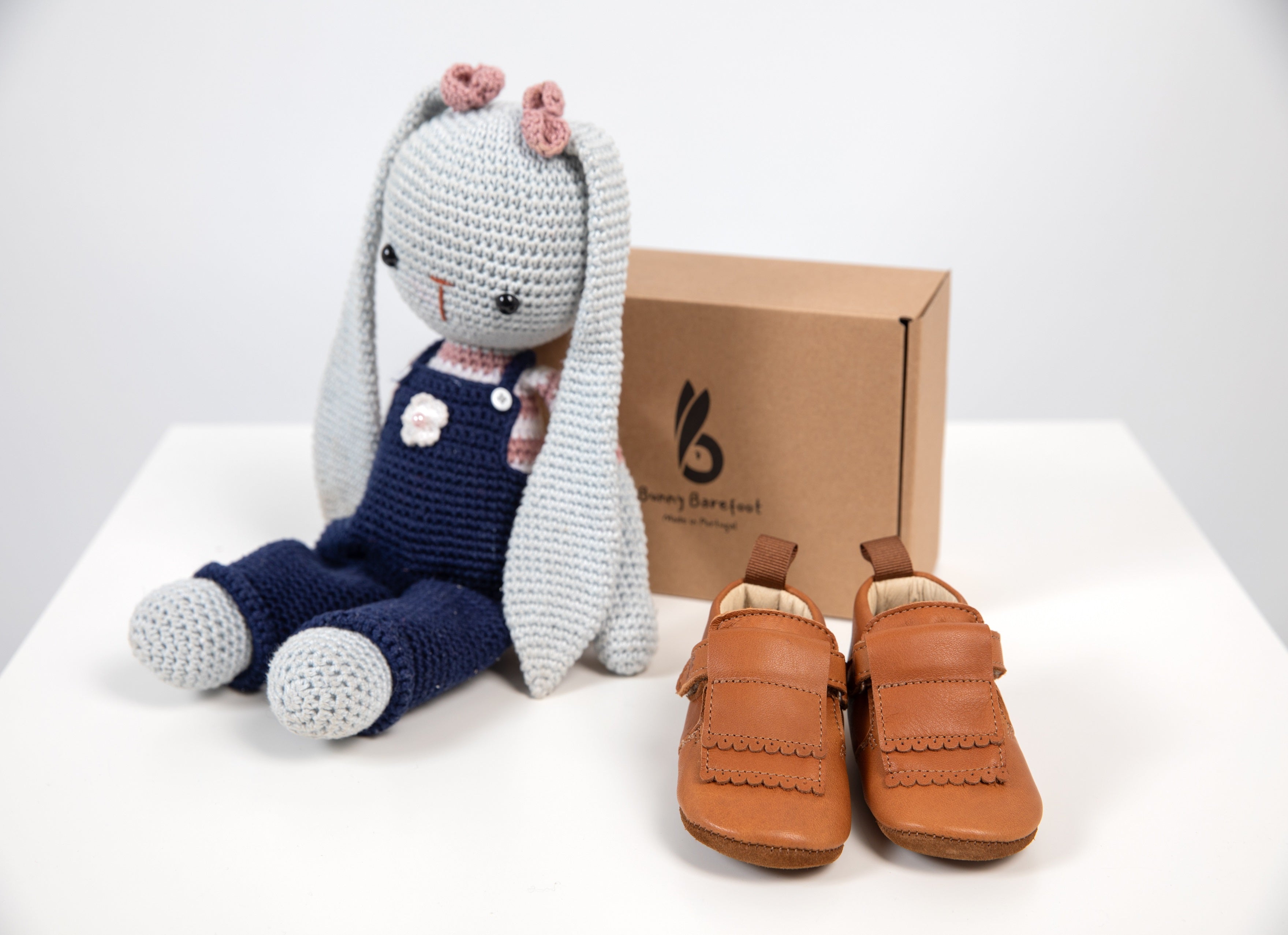 Girafinhas - Bunny Barefoot Camel
