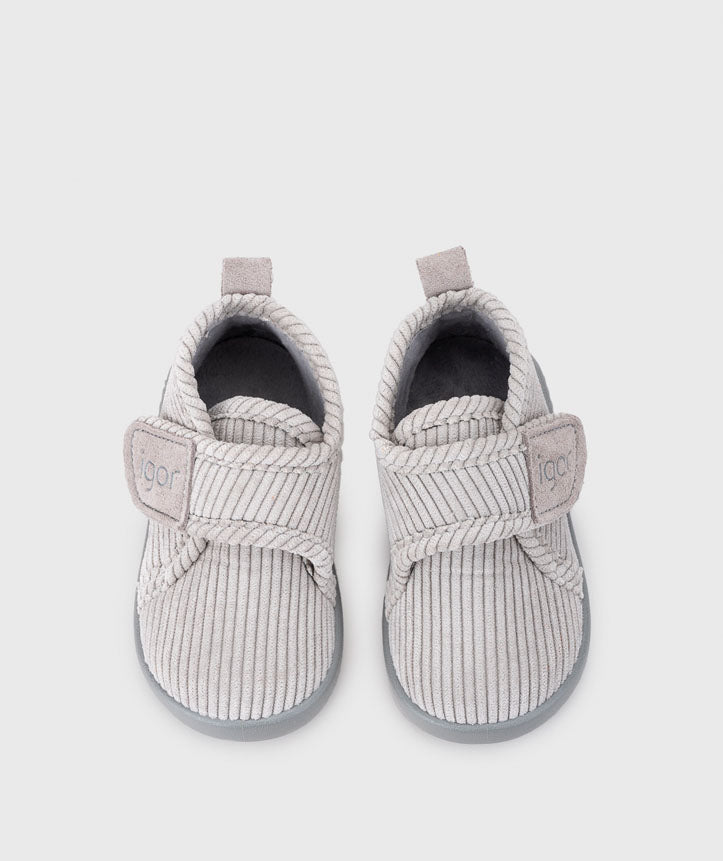 Pantufas Respeitadores do Pezinho da Criança - Igor Pana Hielo
