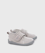 Pantufas Respeitadores do Pezinho da Criança - Igor Pana Hielo