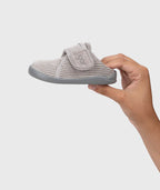 Pantufas Respeitadores do Pezinho da Criança - Igor Pana Hielo