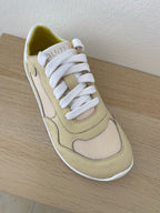 Ténis MUM Barefoot - Modelo Daniela Cream