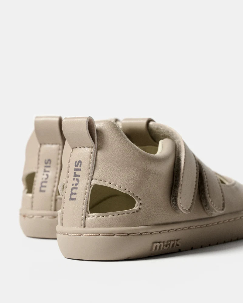 Muris Sandálias Barefoot Criança - Muris Fiji Mini Taupe muris_product_fiji_mini_taupe_studio_3