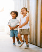 Muris Ténis Barefoot Criança - Muris Petra Mini Ruby Red muris_product_petra_mini_rubyred_lifestyle_1-1