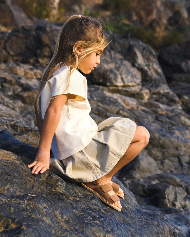 Muris Sandálias Barefoot Criança - Muris Rio Junior muris_product_rio_barkbrown_studio_4